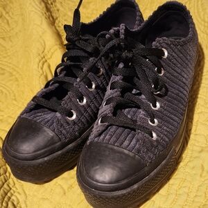Cordoroy Converse Platforms - size 9